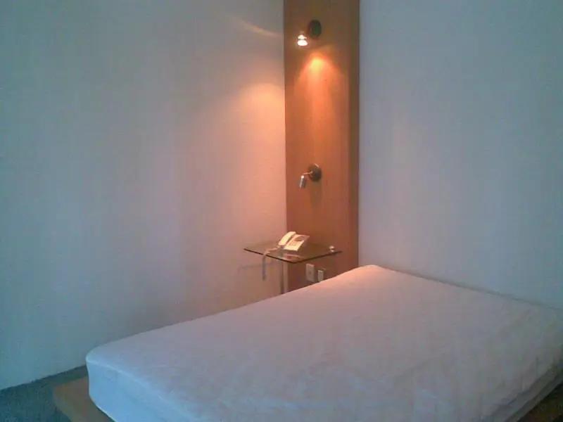 secondary property images 0