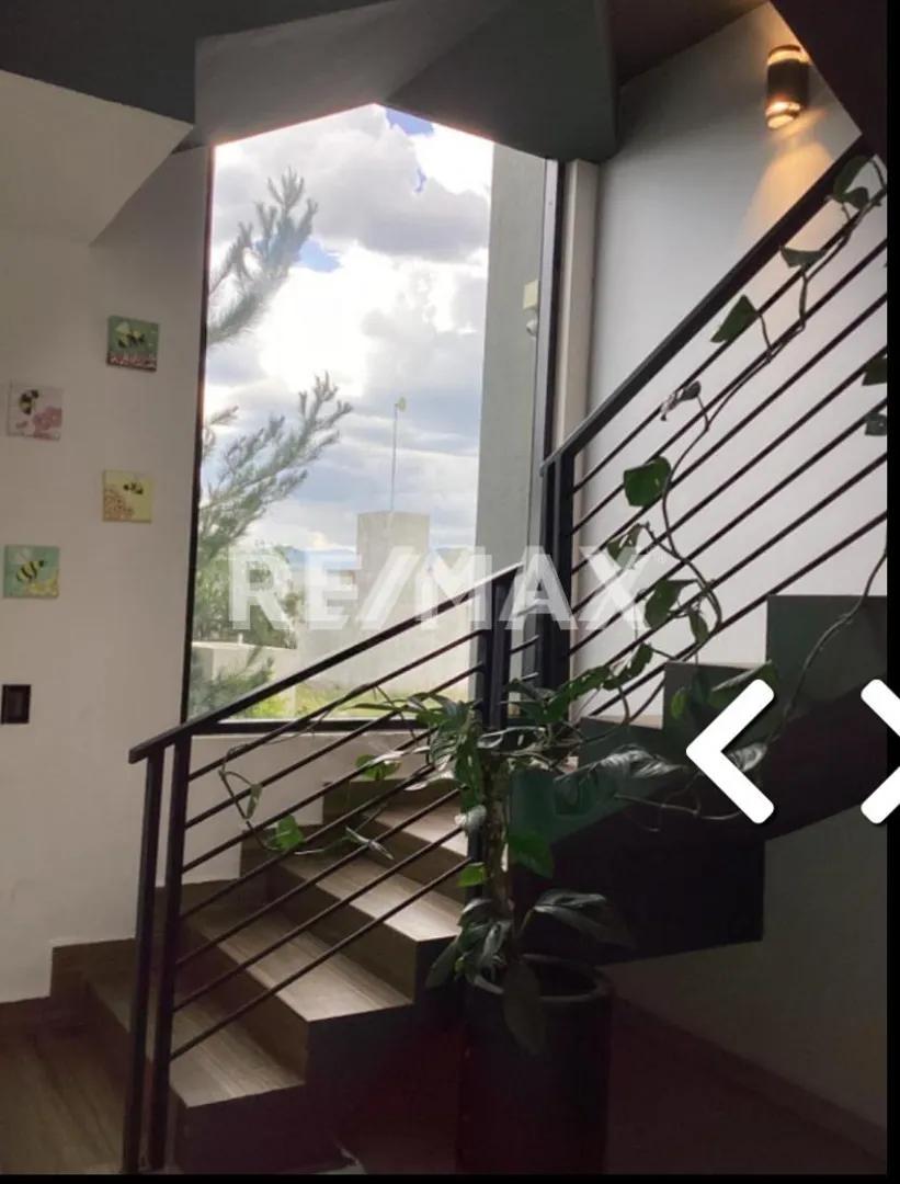 secondary property images 0