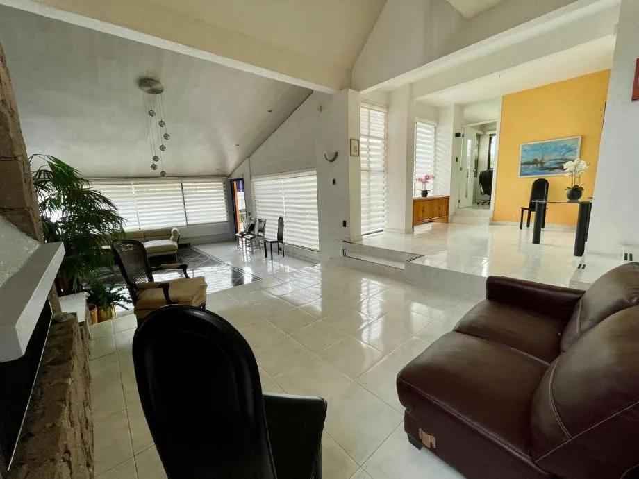 secondary property images 0