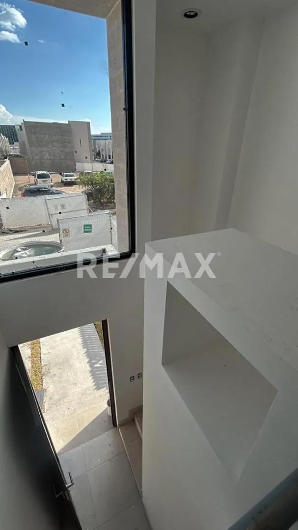 secondary property images 0