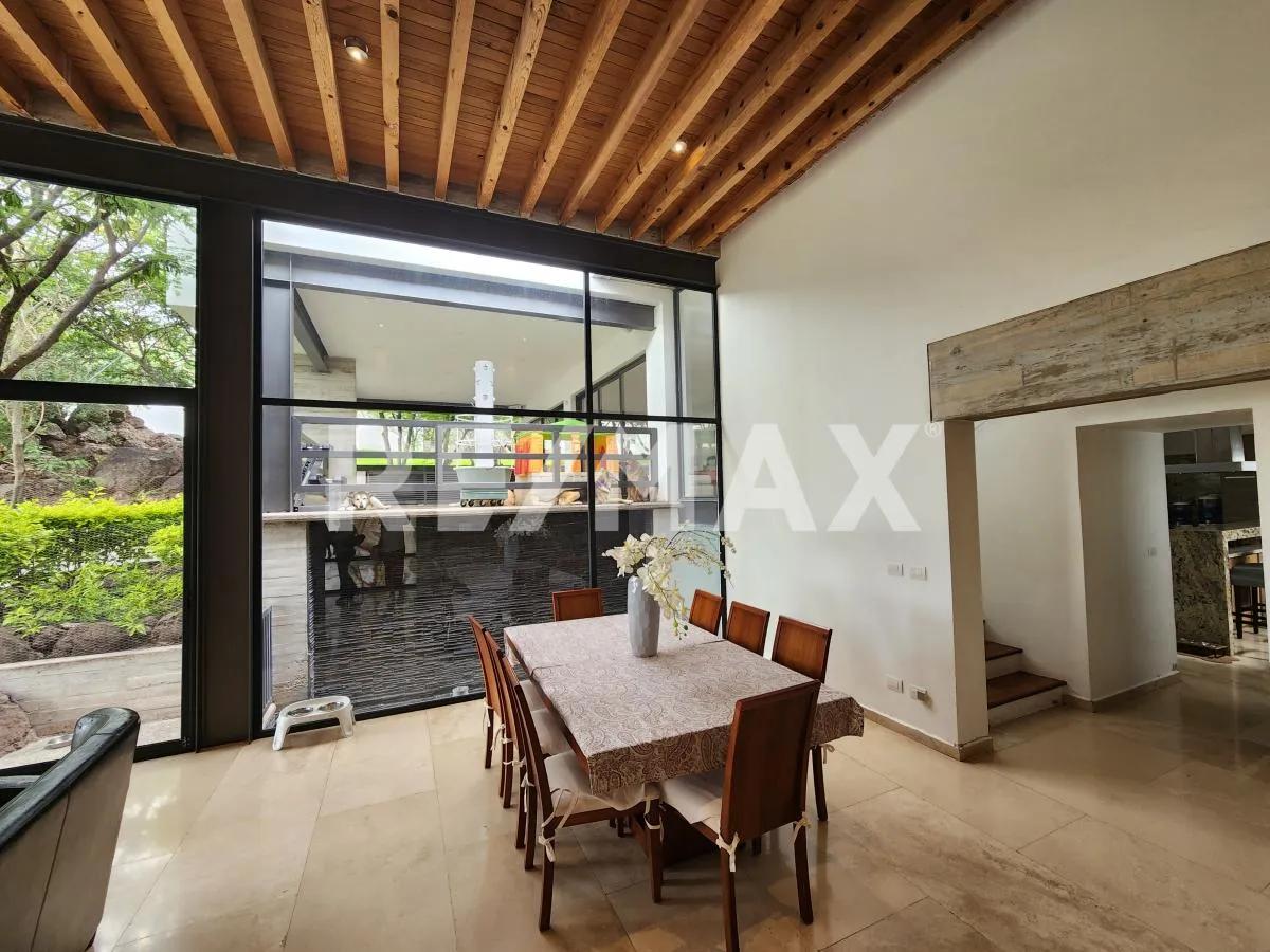 secondary property images 0