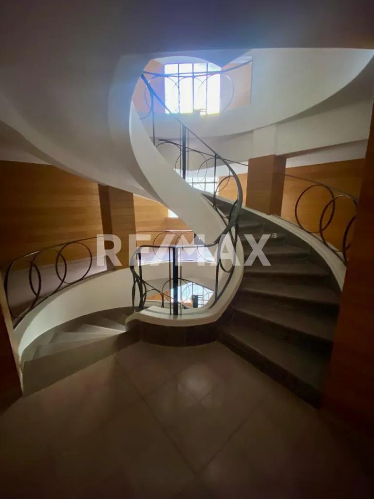 secondary property images 0