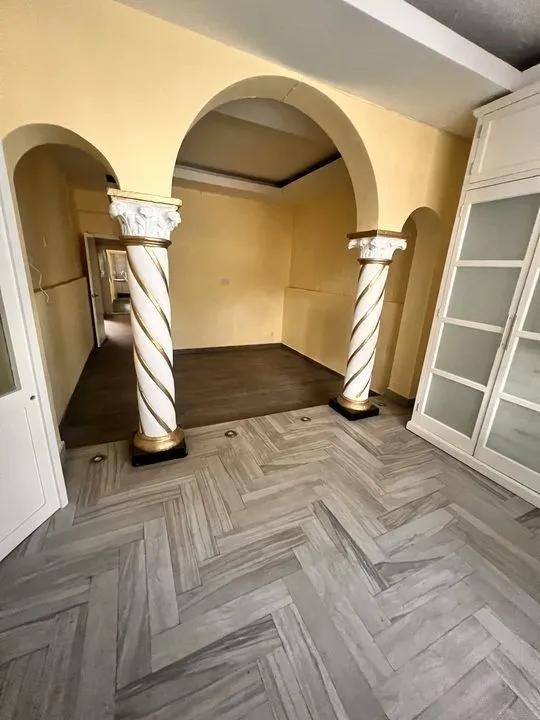 secondary property images 0