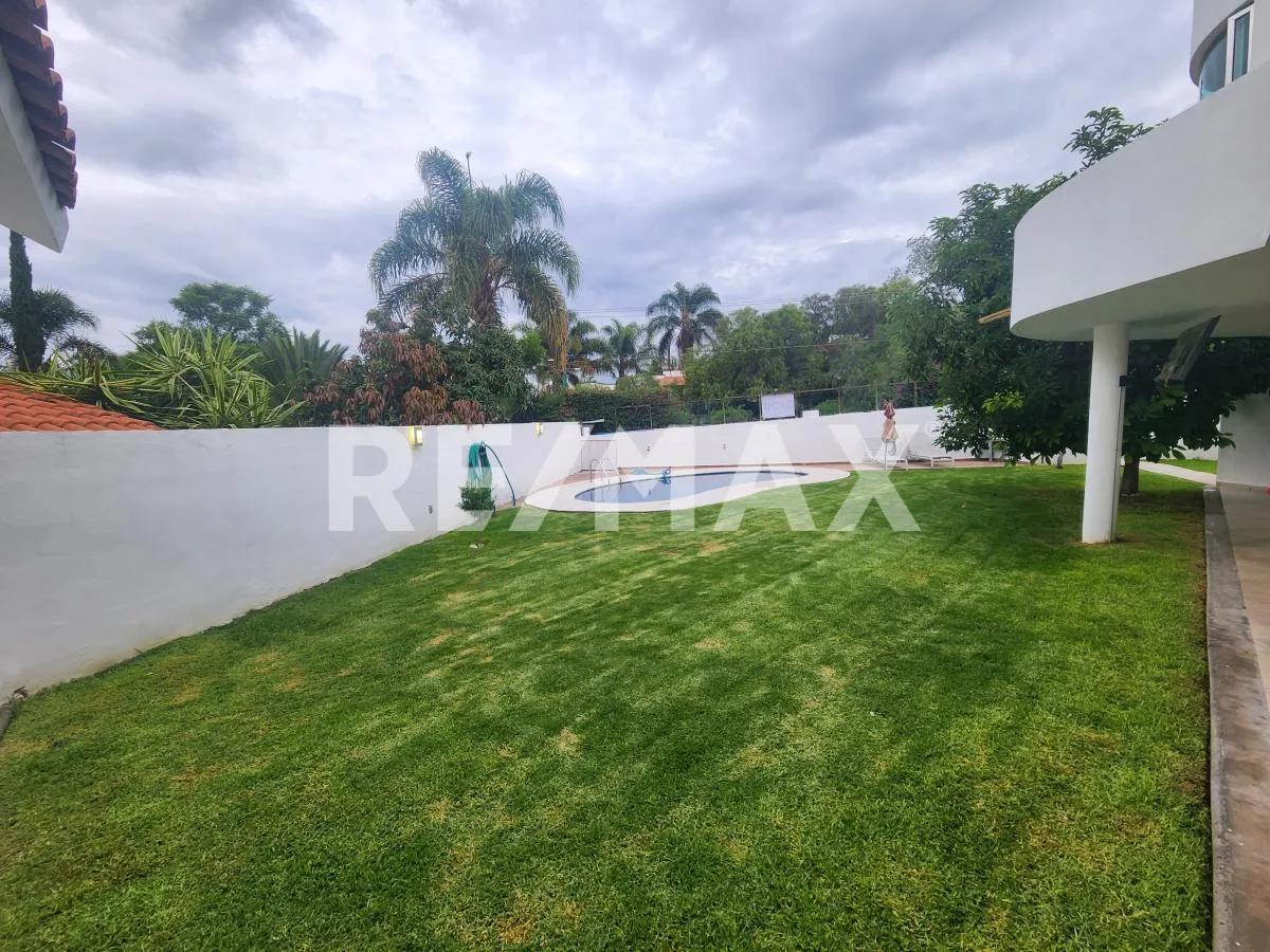 secondary property images 0