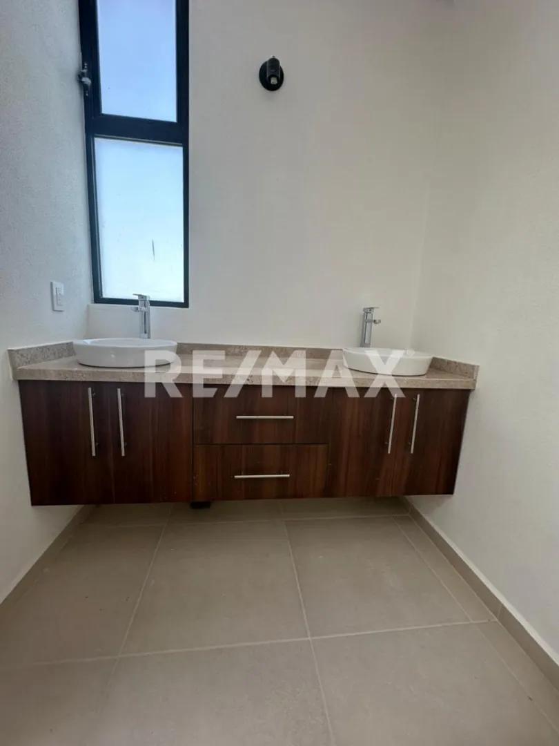 secondary property images 2