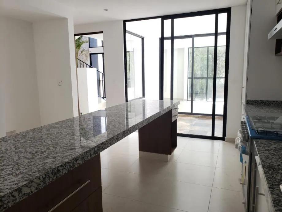 secondary property images 2