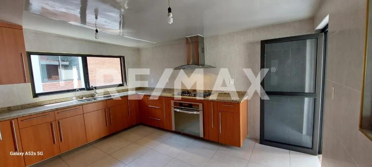 secondary property images 0