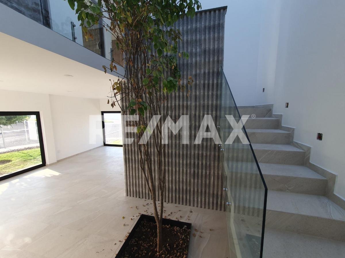 secondary property images 1