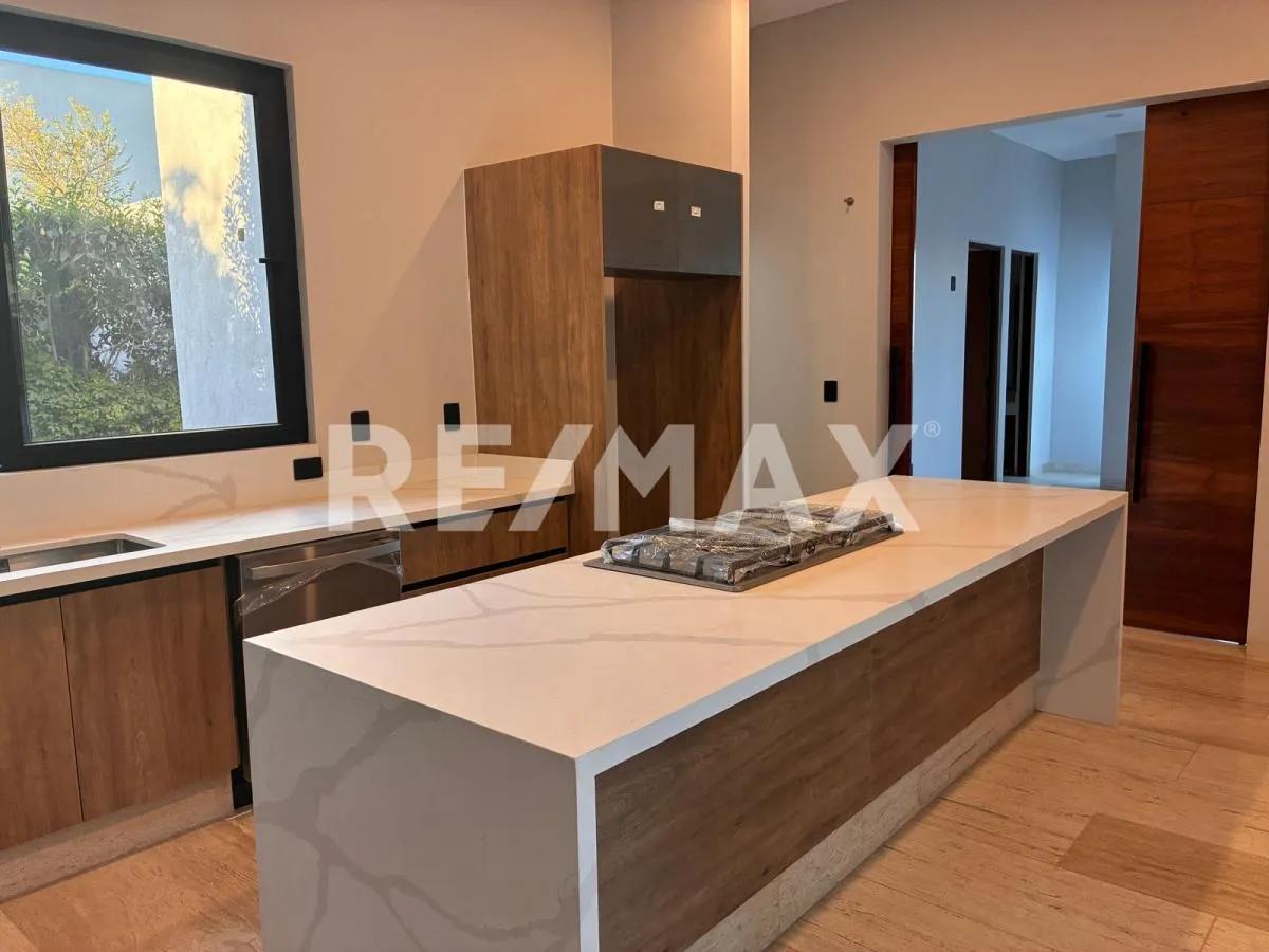 secondary property images 2