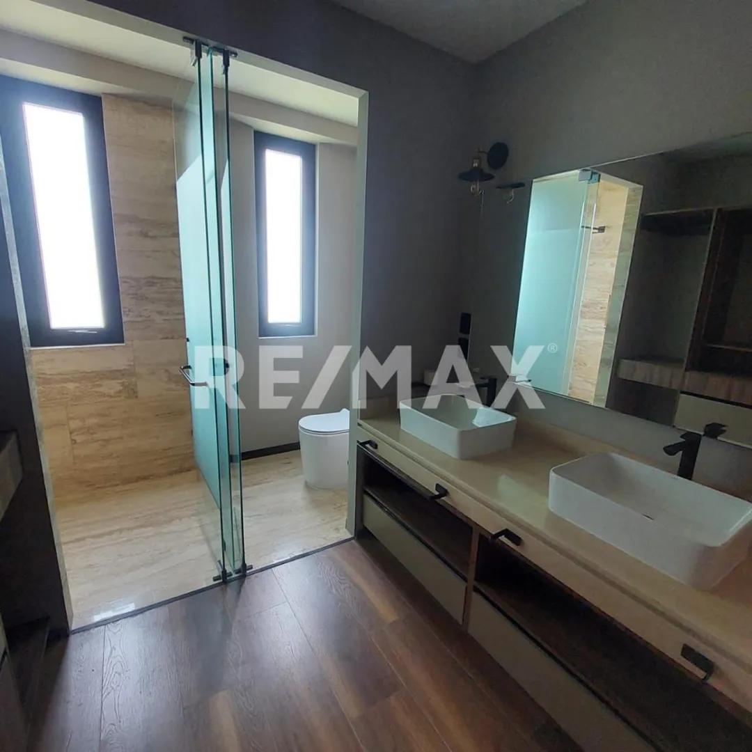 secondary property images 0