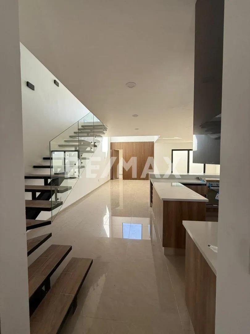 secondary property images 0