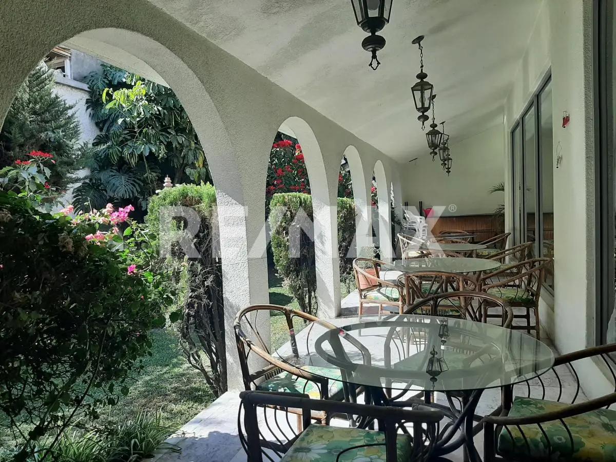 secondary property images 0