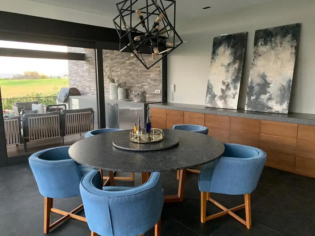 secondary property images 0